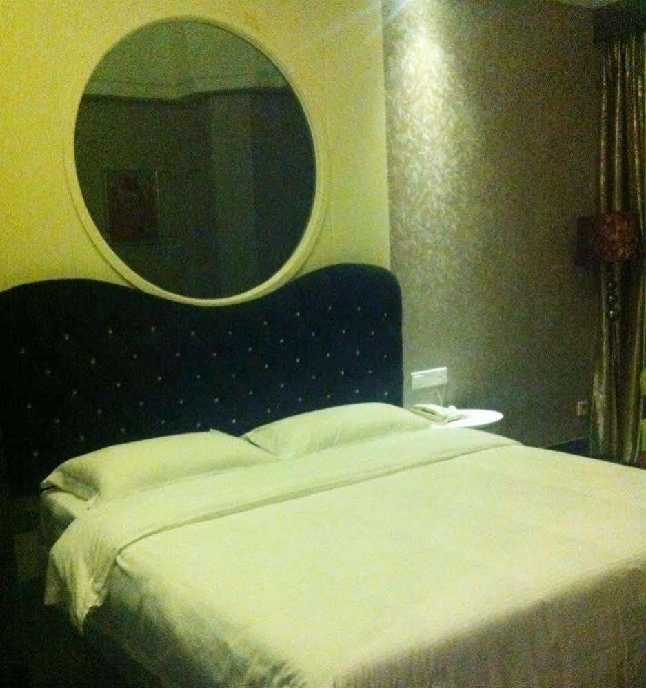Jun Hao Hotel Dongguan  Eksteriør billede
