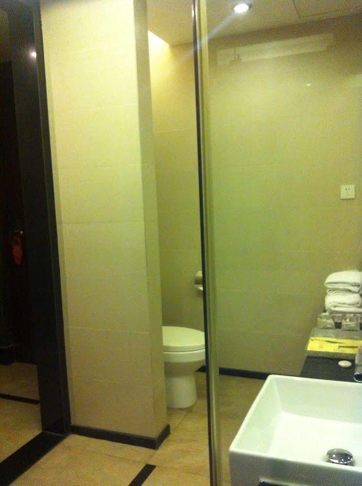 Jun Hao Hotel Dongguan  Eksteriør billede