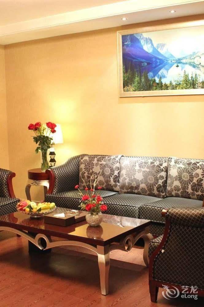 Jun Hao Hotel Dongguan  Eksteriør billede